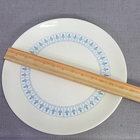 Vintage 60s Homer Laughlin Richelieu Fleur De Lis Chop Plate 12.5" Ivory & Blue - Picture 3 of 7